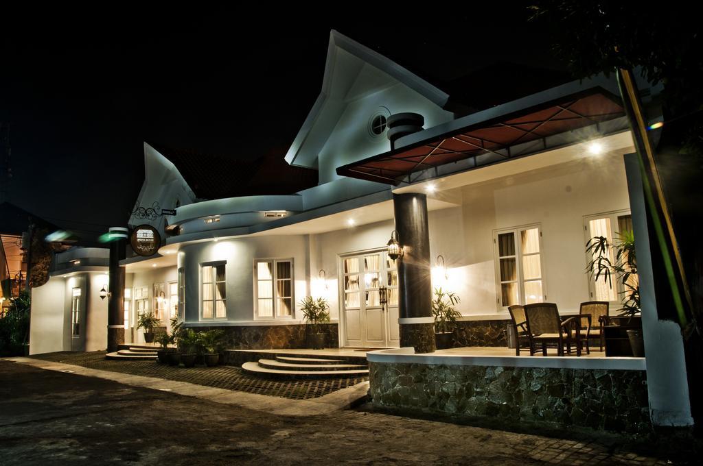 Ipienk House Yogyakarta Hotell Eksteriør bilde